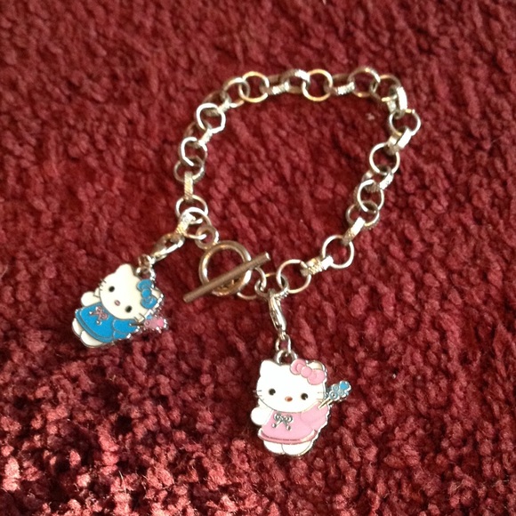 Hello Kitty charm bracelet - Picture 1 of 2