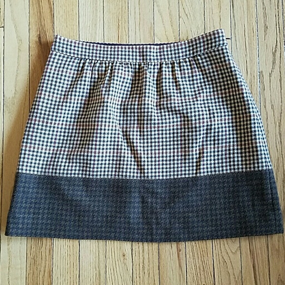 Plaid brown skirt