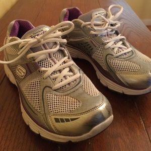 Skechers woman's sneakers