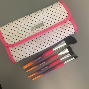 Sephora makeup brushes and bag