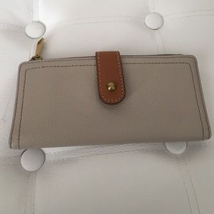 Fossil wallet