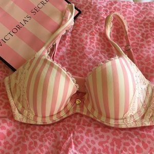 Victoria's Secret Body By Victoria Bra