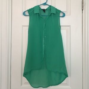 Curved hem semi-sheer green blouse