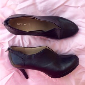 Super cute Nine West high heels!!!