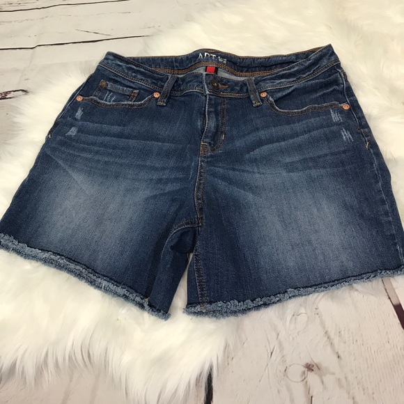 Apt. 9 Pants - Apt. 9 cut off denim blue jean shorts - size 8
