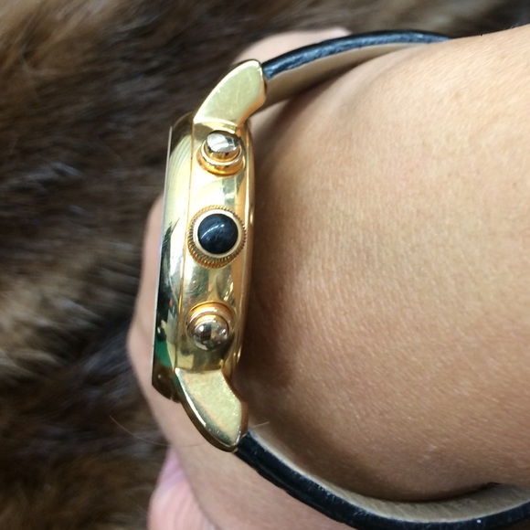 🛑SOLD🛑🎀Versace  tachymeter w/abalone face watch - Picture 3 of 4