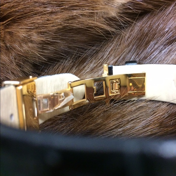 🛑SOLD🛑🎀Versace  tachymeter w/abalone face watch - Picture 4 of 4