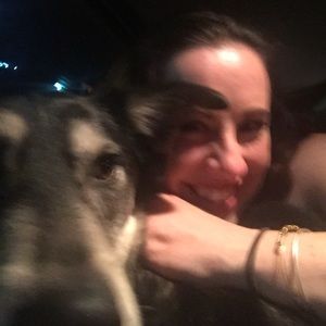 Meet your Posher, Elizabeth