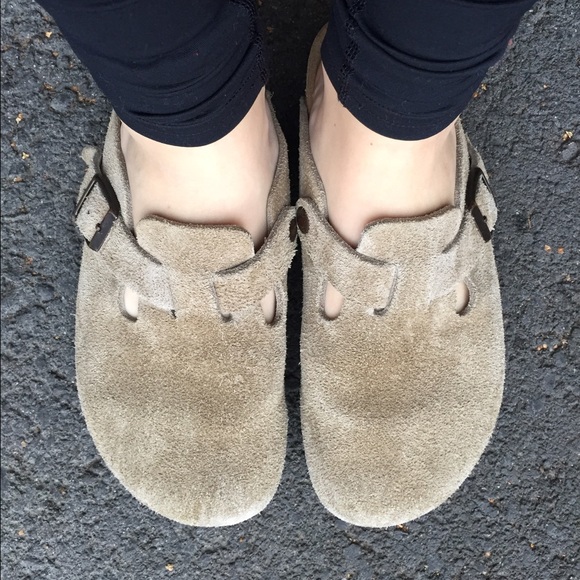 Boston taupe suede Birkenstock clogs size 38/8
