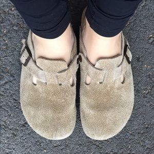 Boston taupe suede Birkenstock clogs size 38/8