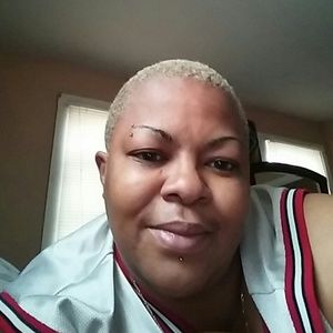 Meet your Posher, Tonia