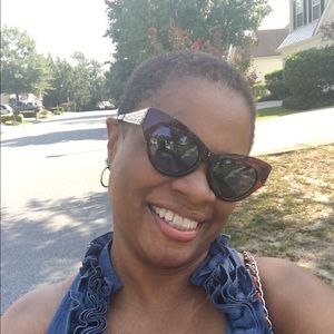 Meet your Posher, Ameta