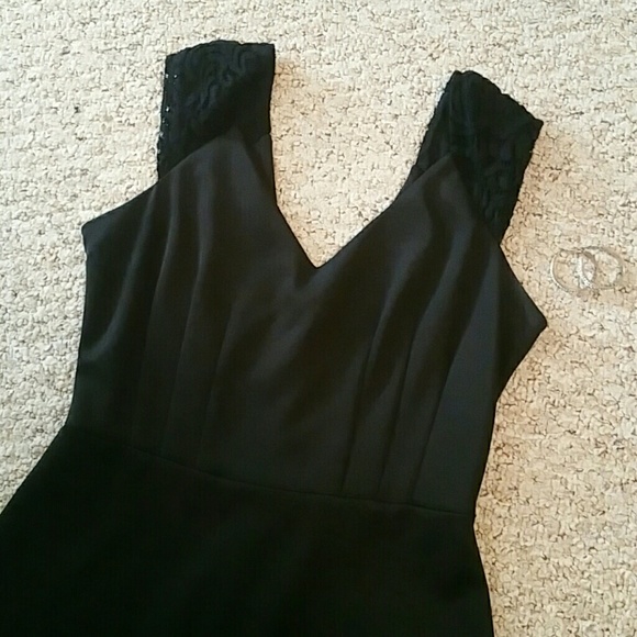 Eva Mendes Black Mini Dress 👗 - Picture 2 of 7