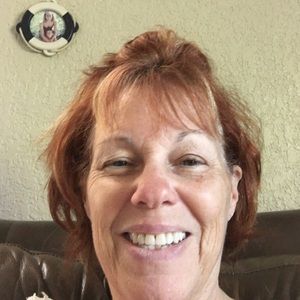 Meet your Posher, Carolyn