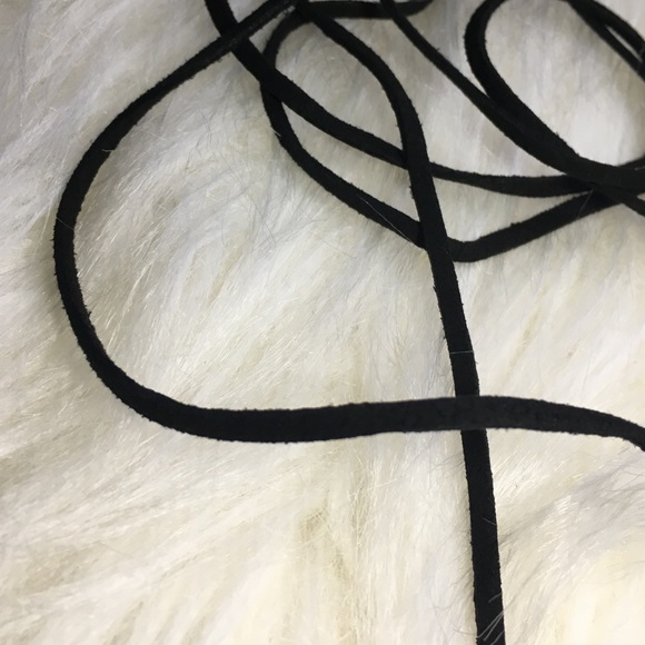 Leather rope choker necklace - Picture 3 of 3