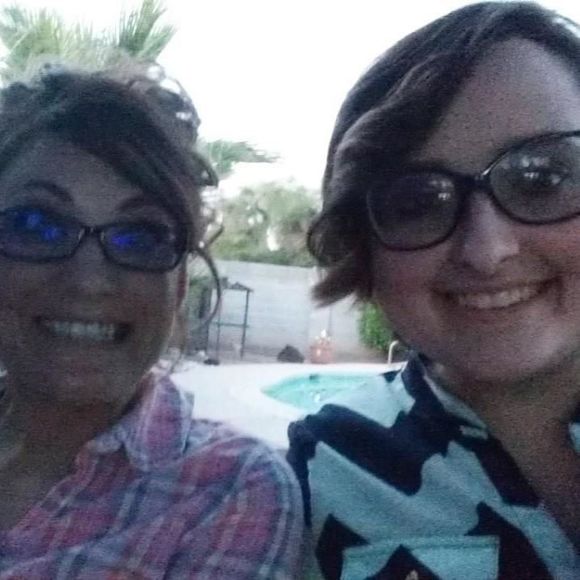 Meet your Posher, Tori - Picture 1 of 1