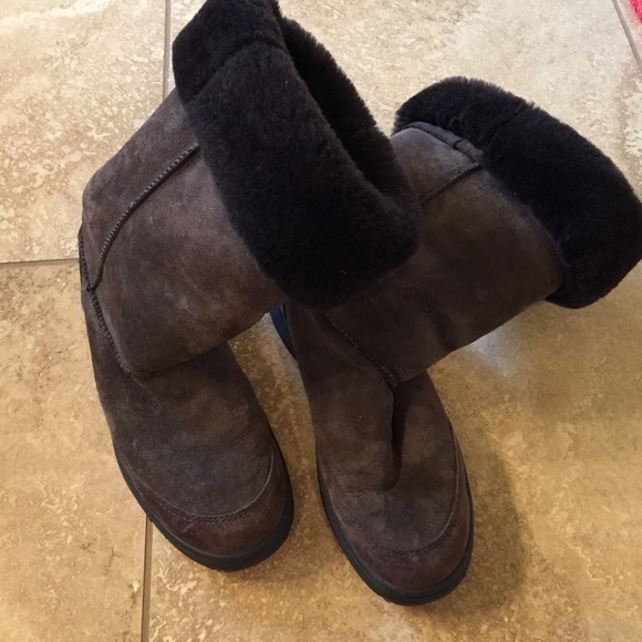 Ugg boots like new!