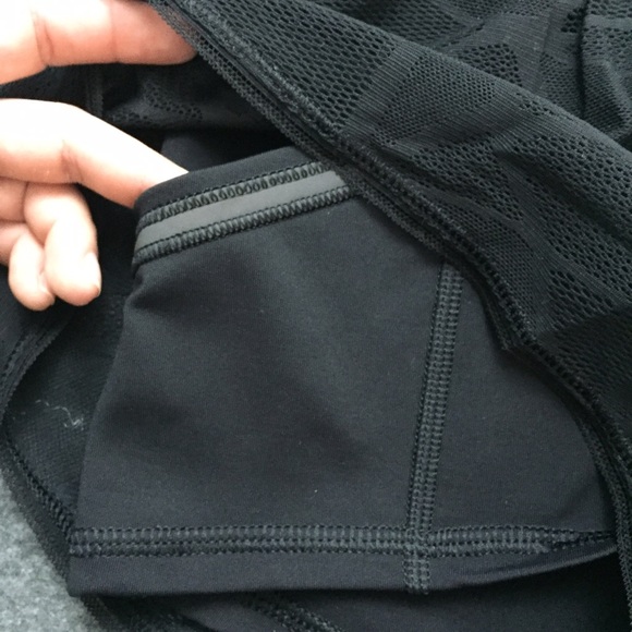 lululemon city sky run by short - Picture 3 of 4