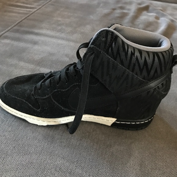 Nike High Top Women's Athletic Shoe