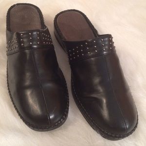 Spudded Black Mules