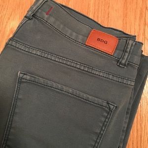 High Rise Cigarette Ankle Jean