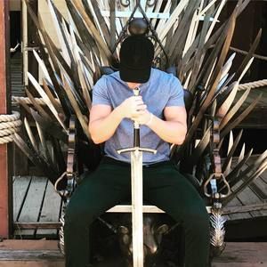 Meet your Posher, Alex