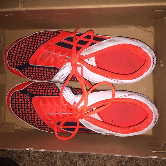 NWOT Adidias Indoor Soccer Cleats