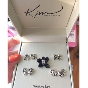New Kim Rodgers earring set
