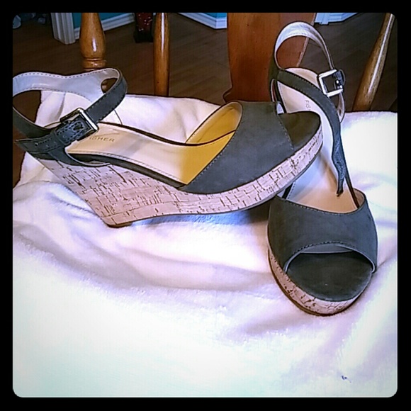 BUNDLES ONLY Olive Green Wedges