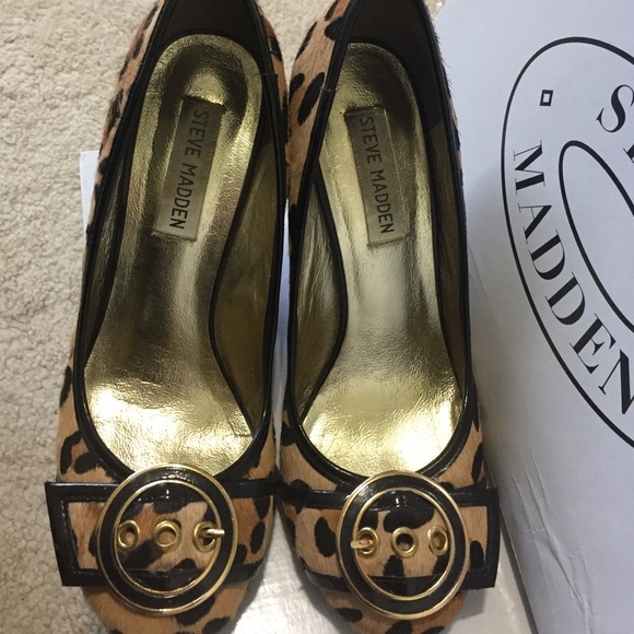 ๐HP FALL FAVS๐ Cheetah Print Steve Madden Wedges - Picture 2 of 4