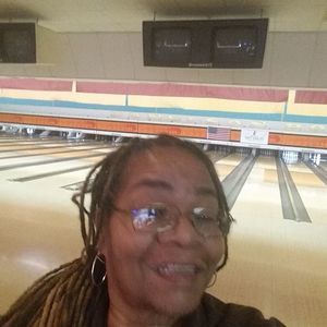 Meet your Posher, Phyllis