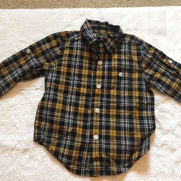 Baby Gap size 18 months button down shirt