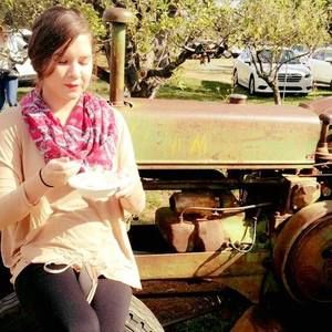 Meet your Posher, Adriana