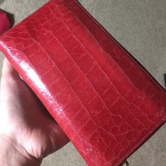 Red Miu Miu Wallet - Picture 4 of 4