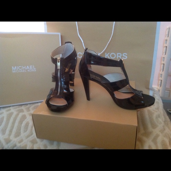 Michael Kors Berkeley  patent leather heels. NWT