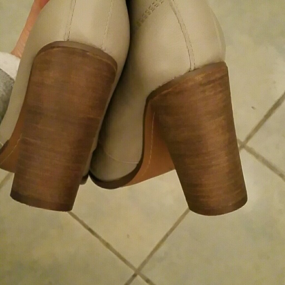 Lace Up boots by NVY Collection - Picture 3 of 4