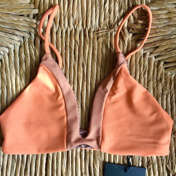 Acacia Pupukea top in Loquat - Picture 2 of 4