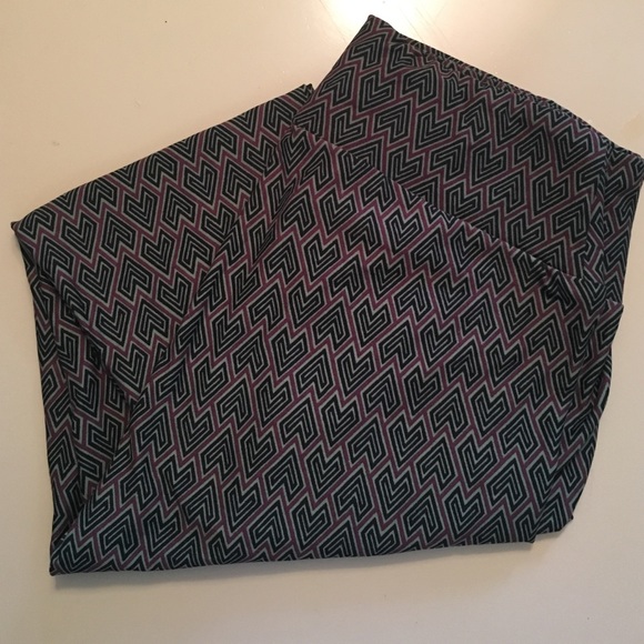 LuLaRow HTF Legging NWT OS NEW PATTERN!