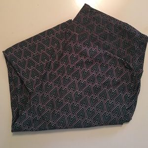 LuLaRow HTF Legging NWT OS NEW PATTERN!