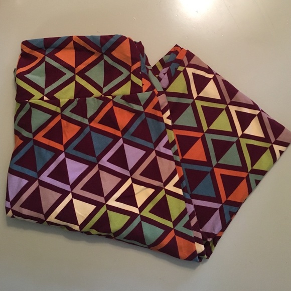 LuLaRow HTF Legging NWT OS fits size 2-12