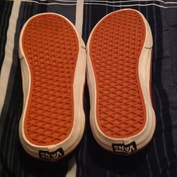 I am selling vans a sneaker brand - Picture 2 of 3