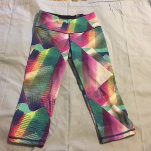 NWT Victoria's Secret Sport Knockout Capri size SM