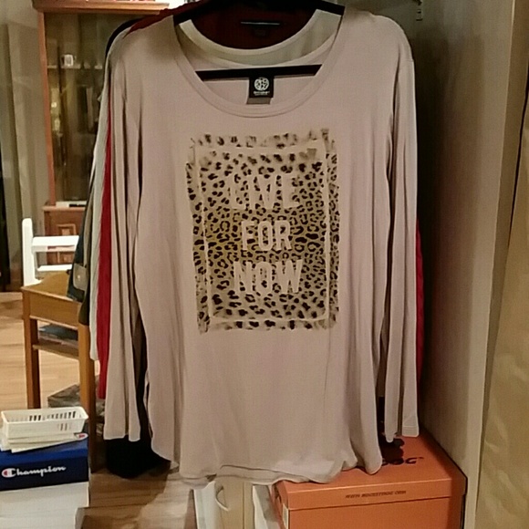 Tan long sleeve graphic tee