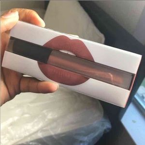 Huda beauty liquid lipstick trendsetter