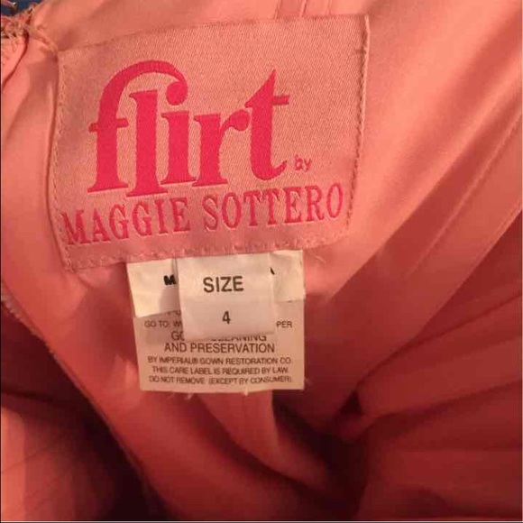 Prom dress - Picture 3 of 3