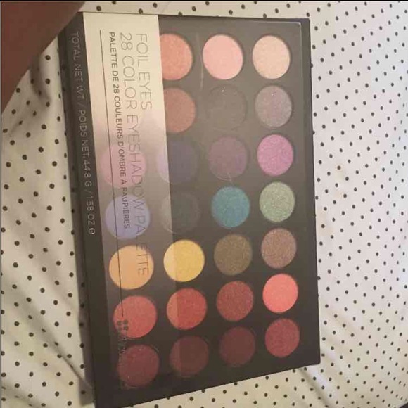 Bh cosmetics 28 foil eyeshadow palette - Picture 1 of 2