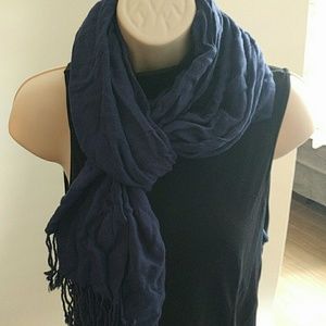 Blue scarve