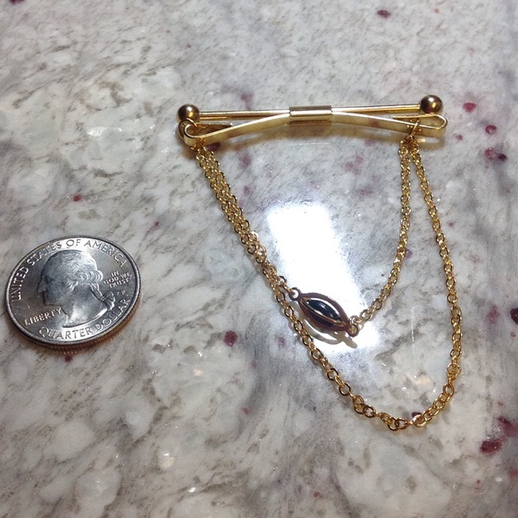 Gold scarf pin