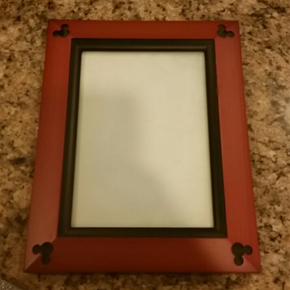 **Reduced**Disney frame