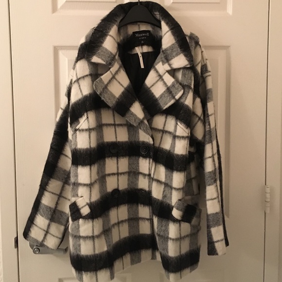 Maxwell Studio plaid coat -size 1x